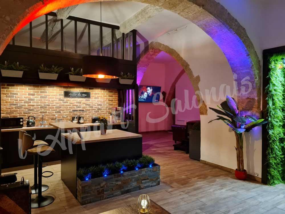 Lappart-Salonais 70M2 Avec Jacuzzi Privatif Exterior photo